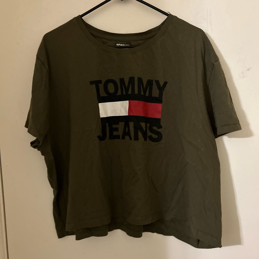 NWOT Tommy Hilfiger Crop Top